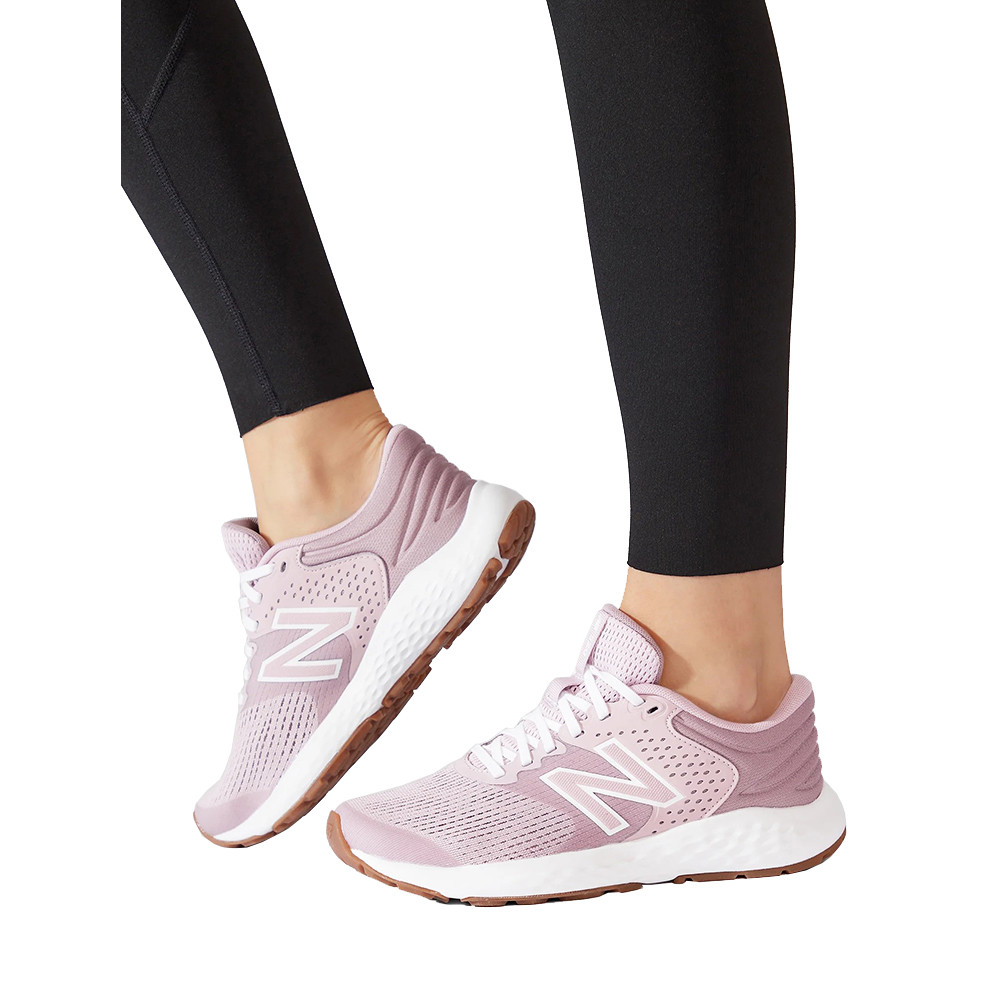 W520V7 Chaussure Femme NEW BALANCE VIOLET pas cher Baskets basses femme NEW BALANCE discount